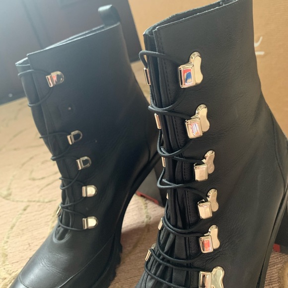 Christian Louboutin rubber soled leather boots - Picture 6 of 8